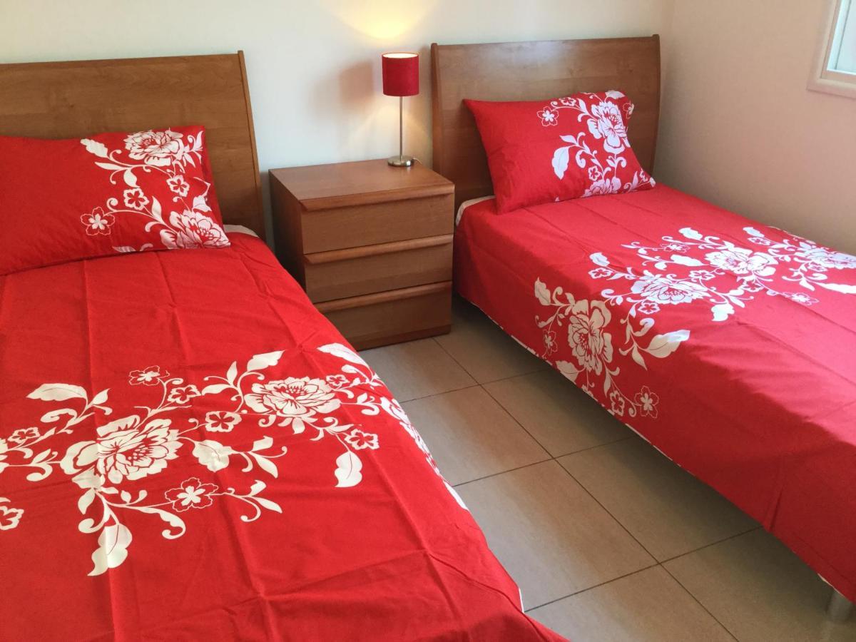 Poolside 2 Bedroom Apt, Paphos Riviera, Universal Area Esterno foto